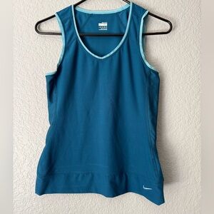 Nike Fit Dry Women’s Turquoise Blue Top Size XS